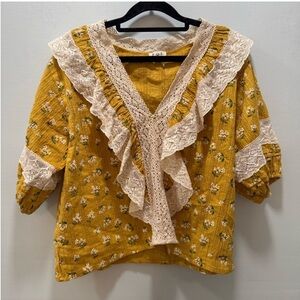 POL Floral Lace Trim Blouse Sz Small EUC